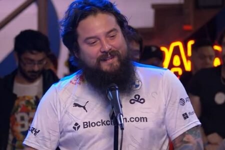 «لم أتوقع أن أهبط إلى هذا المستوى»: مانغو يُطرد من Cloud9 بعد تحرّش على البث وهو في حالة سُكر